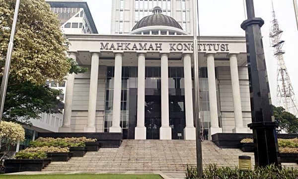 Jangen Ngeyel, Pilih Pelanggar Konstitusi Jadi Pemipin Sangat Berbahaya