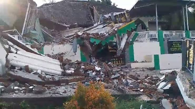 2.473 Rumah di Gresik Rusak Ibas Gempa Bawean, juga Sekolah dan Tempat Ibadah