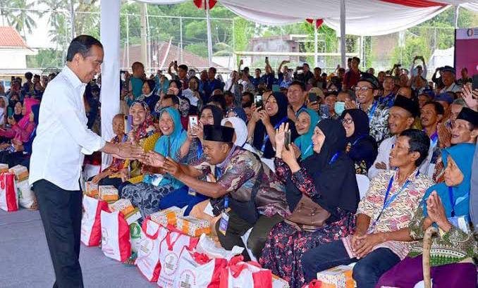 Ahli di MK: Prabowo Tanpa Jokowi dan Bansos Hanya 42,38%