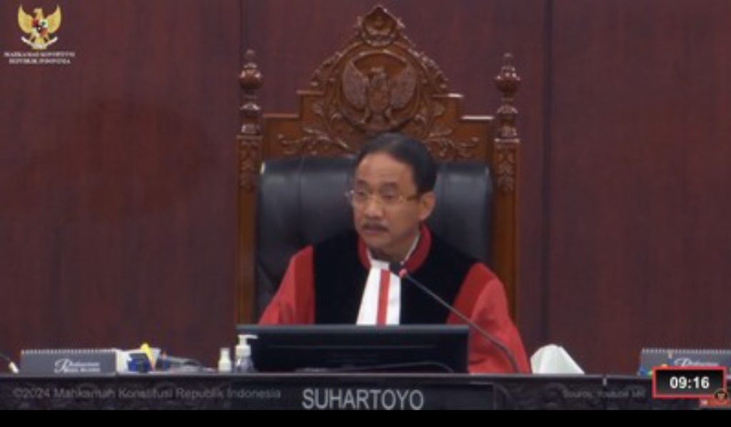 Saksi Ahli di MK: Secara Hukum Administrasi, Gibran Tak Sah Jadi Cawapres, Langgar Ini