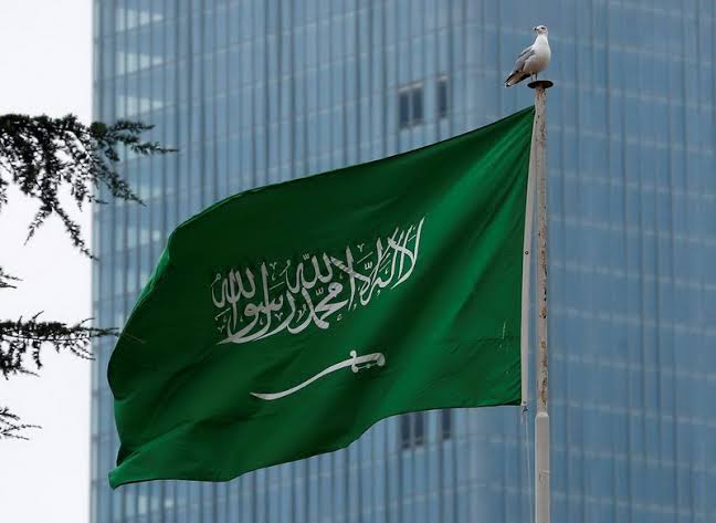 Arab Saudi Diam-diam Bantu Israel Tangkis Serangan Iran